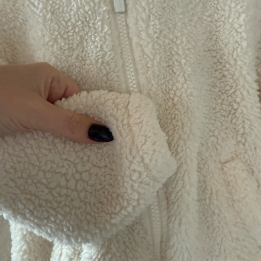 Old Navy Cream Sherpa Teddy Bear Jacket - Picture 3 of 5